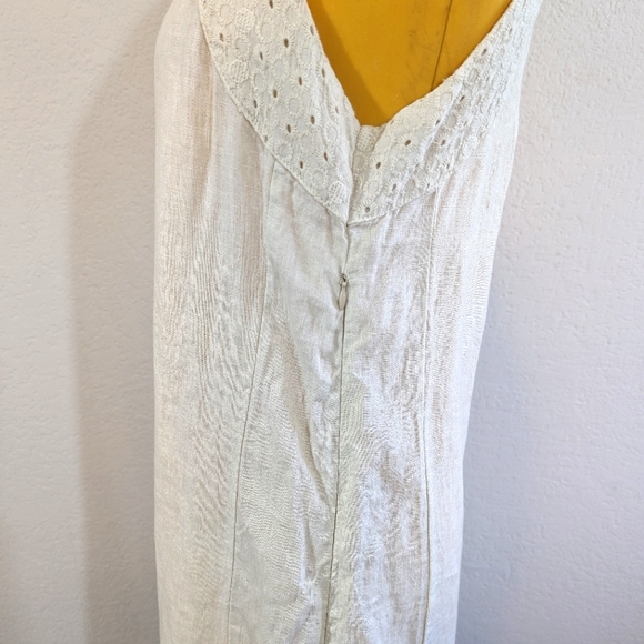 Piazza Del Tiempo Beige Linen with Eyelet Trim Italian Dress / Medium - Picture 7 of 8